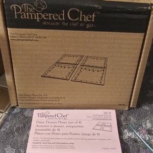 Daisy Dessert Plates